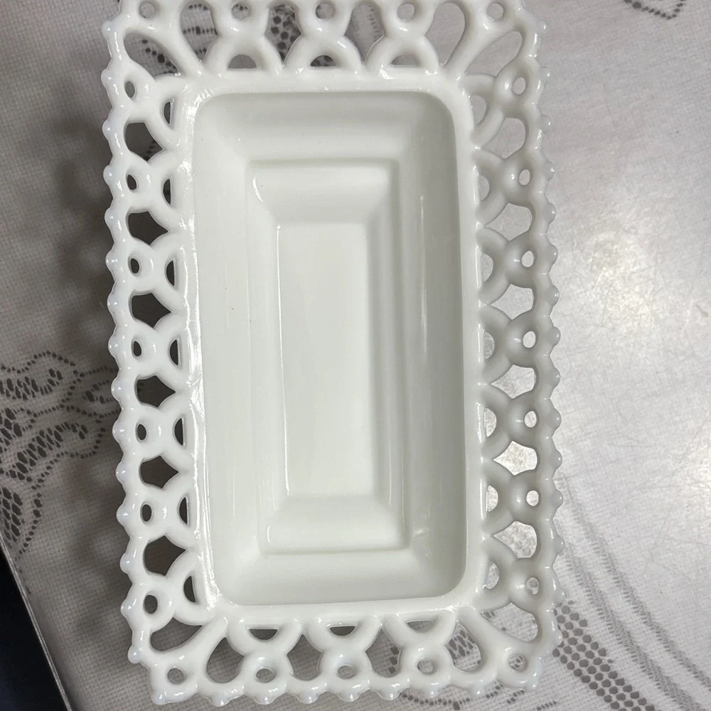 White lace milk glass bowl